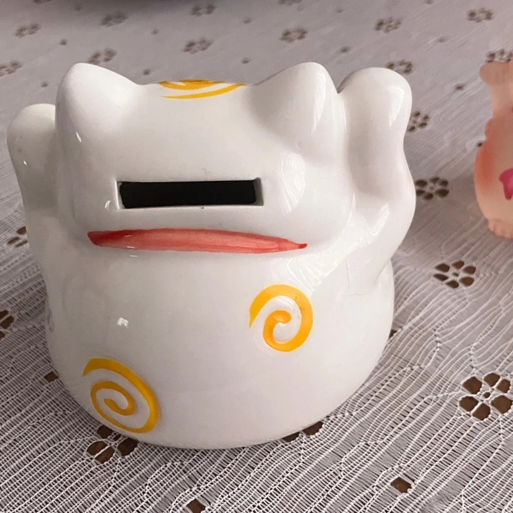 Lucky Cat Figurine Set - White and Black